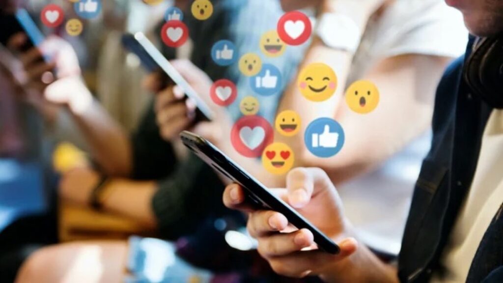 45 مليون مستخدم لمنصات التواصل الاجتماعي في السعودية والإمارات 2024 45 مليون مستخدم لمنصات التواصل الاجتماعي في السعودية والإمارات 2024